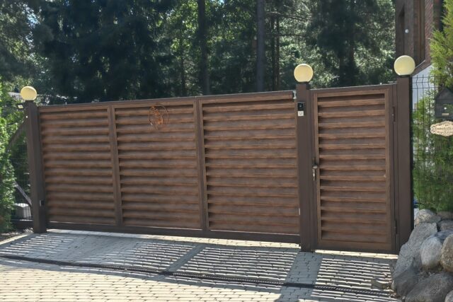 Automated Dual/Single Driveway Gates — ATLAS style — 10-36 ft Width Automated Dual/Single Driveway Gates — ATLAS style — 10-36 ft Width