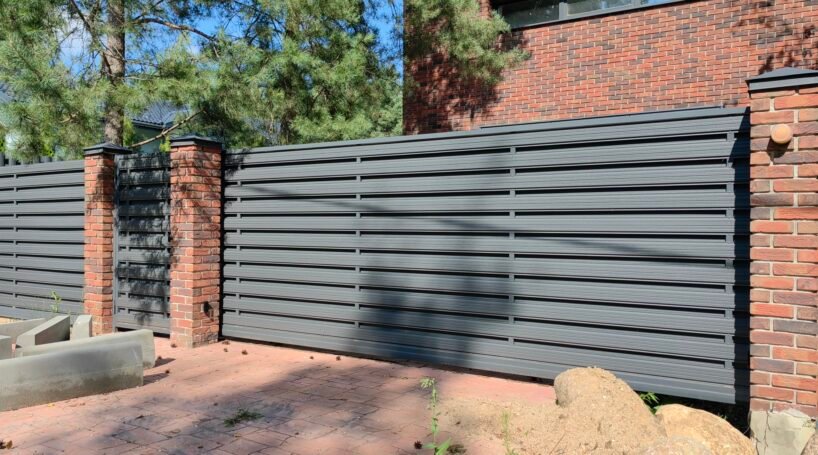 TISA Cantilever Driveway Gate – 12–30 ft Width