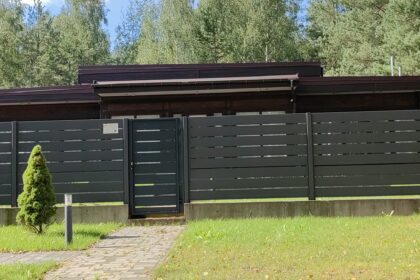 Electric Cantilever Gate and Metal Fence in TERRA Style.