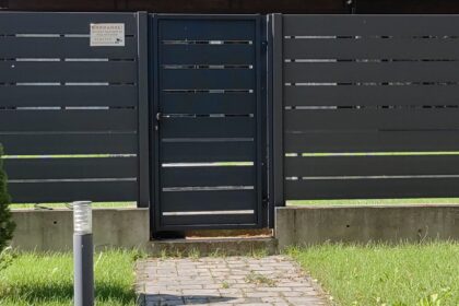 Electric Cantilever Gate and Metal Fence in TERRA Style.