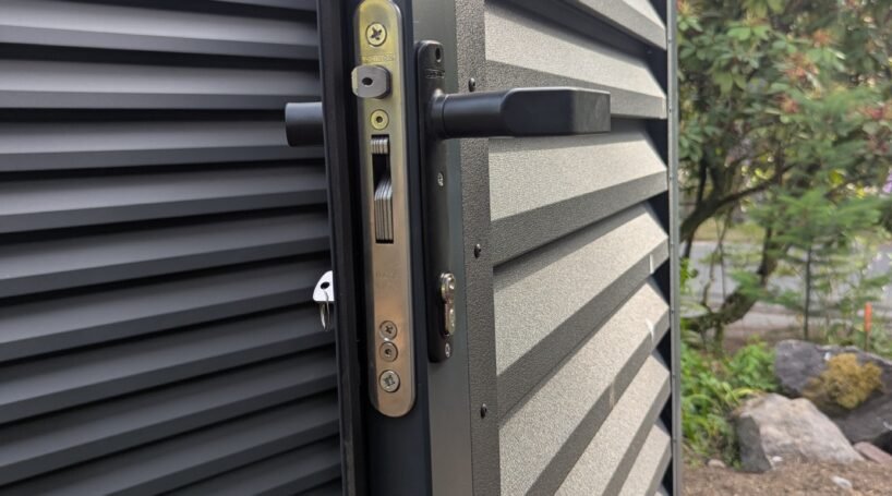 POLO Pedestrian Gate — 3–6 ft Width
