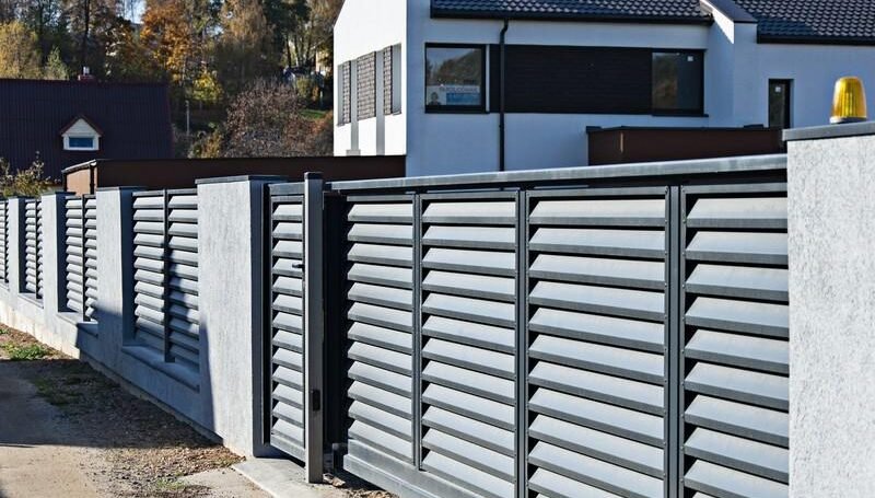ATLAS Cantilever Driveway Gate – 12–30 ft Width