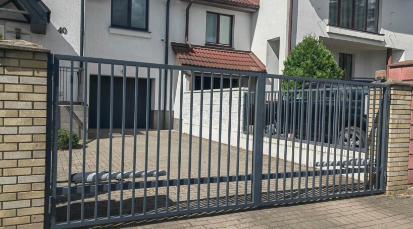 Automatic Sliding Driveway Gates – IRON – 12-30 ft Width