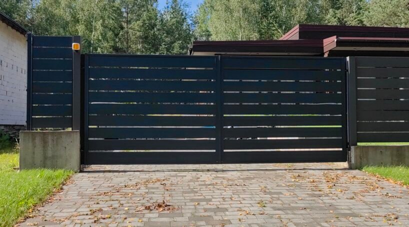 Cantilever gate and pedestrian gate installation in Kirkland, WA TERRA style