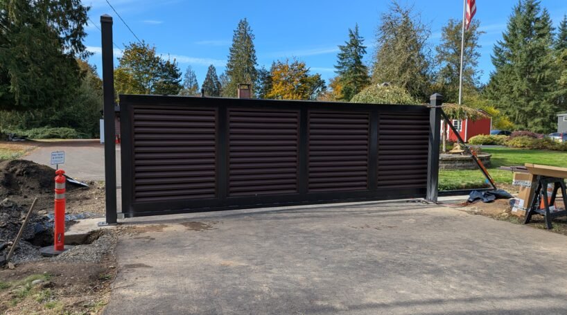 ATLAS Cantilever Driveway Gate – 12–30 ft Width
